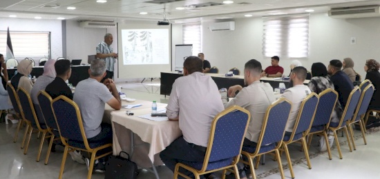 مشروع منصات للحوار الوطني: نحو وحدة ورؤية فلسطينية مشتركة